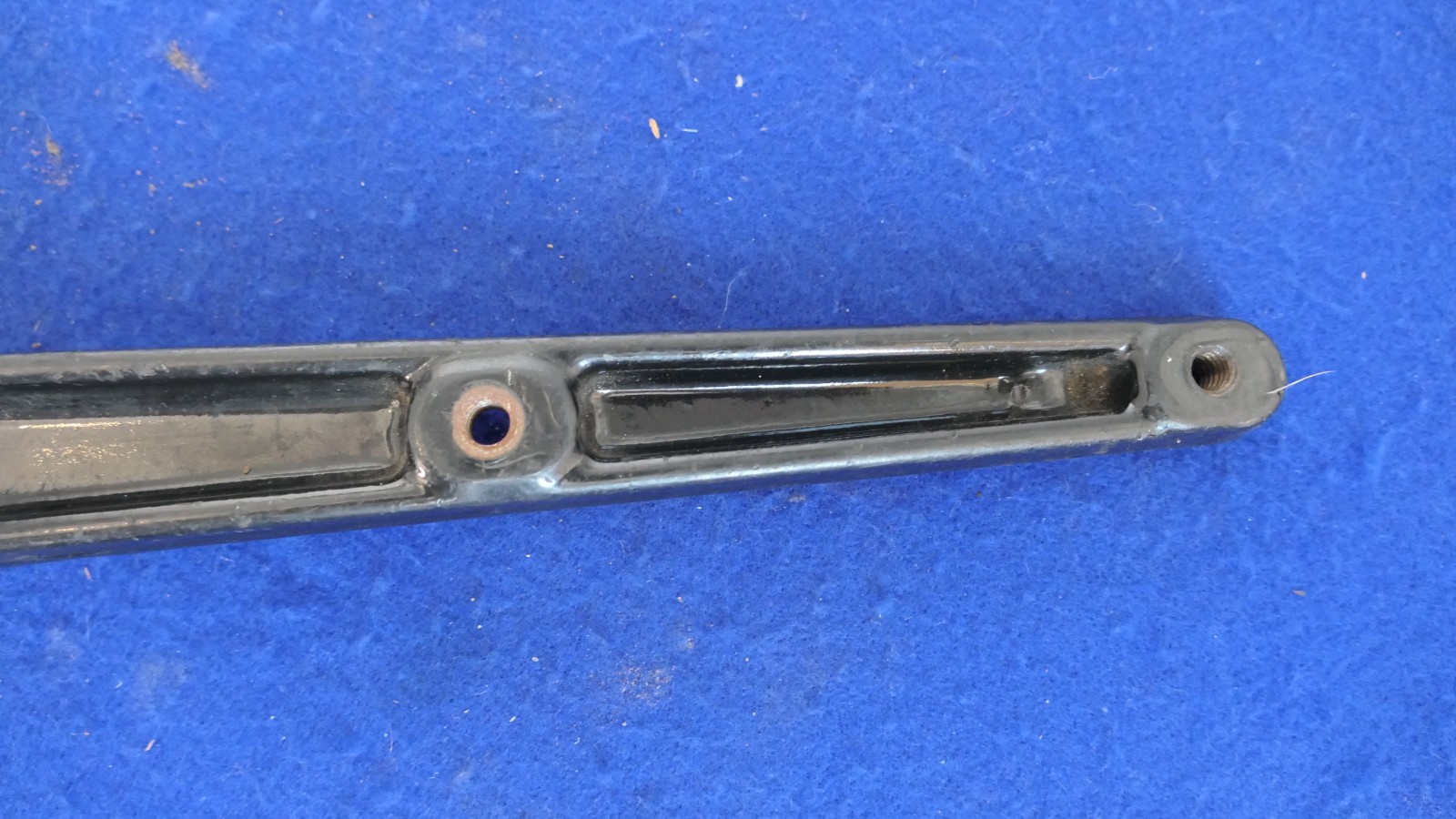 Genuine Harley Davidson Softail Fatboy Deuce Exhaust Mounting Bracket 2000-2006