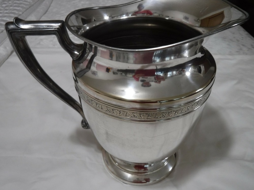 Vintage SIVERCRAFT FARBER BROS Water Pitcher EPNS