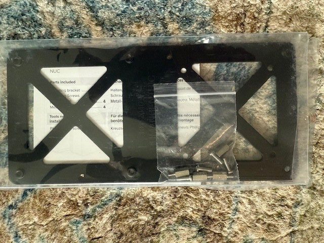 HUMANCENTRIC 101-2040 MOUNTING EXTENSION BRACKET FOR INTEL NUC