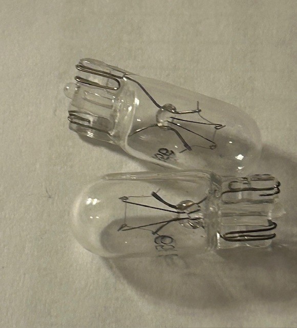 538757 Bulb, 28V