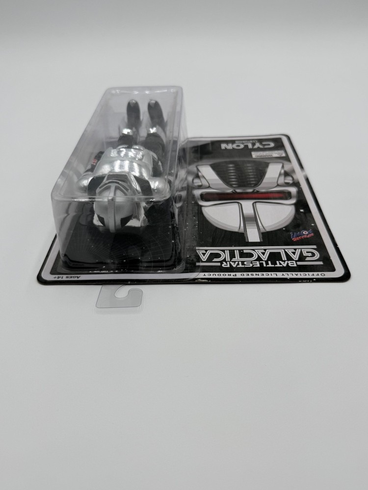 BATTLESTAR GALACTICA - Cylon Centurion, 2012 NIB