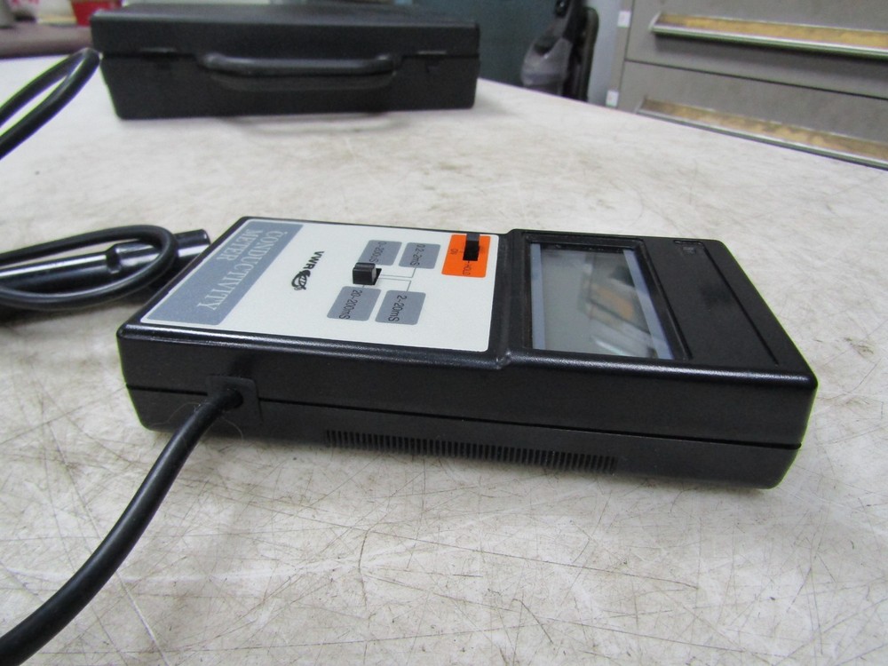 💥TRACEABLE VWR 23609-216 CONDUCTIVITY METER W/ PROBE & CASE