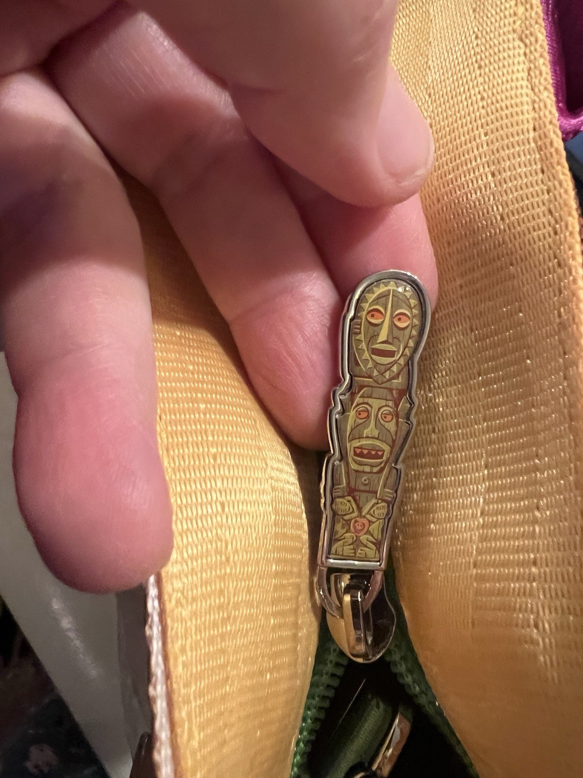 Harveys Shag Trader Sam’s Tiki Tote NWT