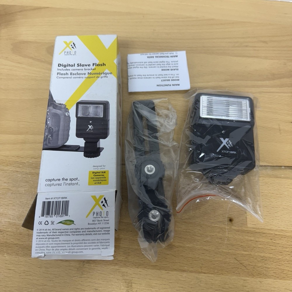 DIGITAL SLAVE FLASH with Bracket for Digital DSLR Camera