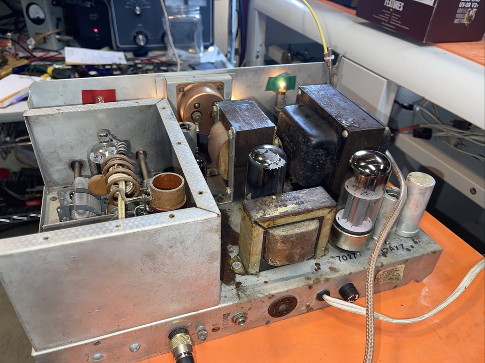 Globe Scout Deluxe Transmitter Rough Shape Works Not Pretty But Rare Switch Burn