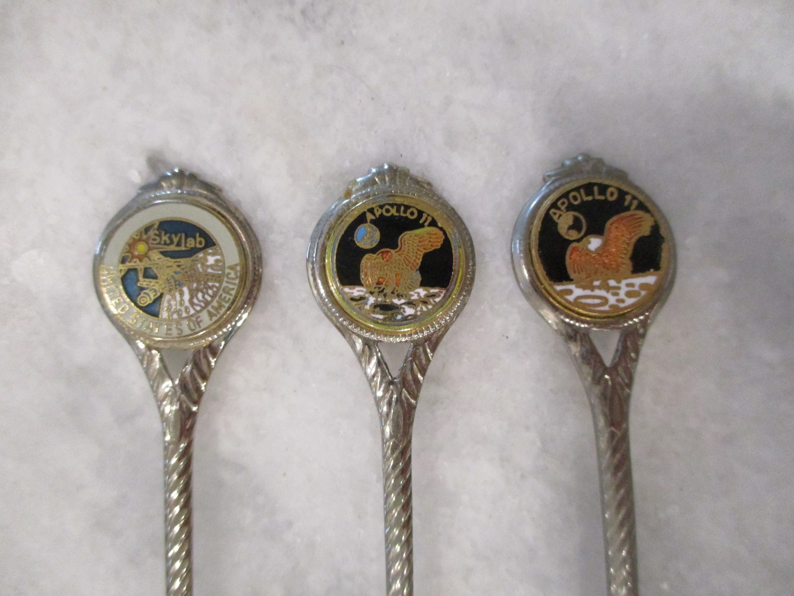 APOLLO SKYLAB MISSION SOUVENIR SPOONS SET(18) +STERLING APOLLO 11 ENAMEL-HOLLAND