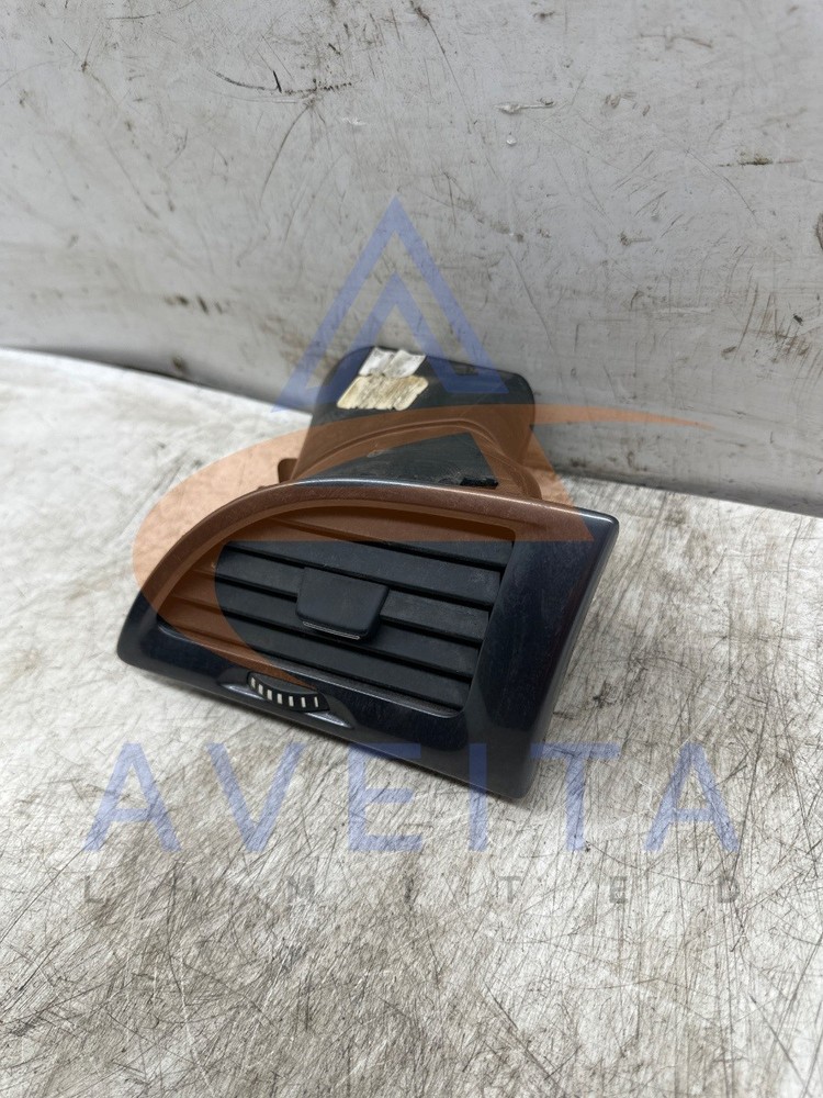 RENAULT MEGANE 12-13 MK3 Dash Vent Right Side Outer