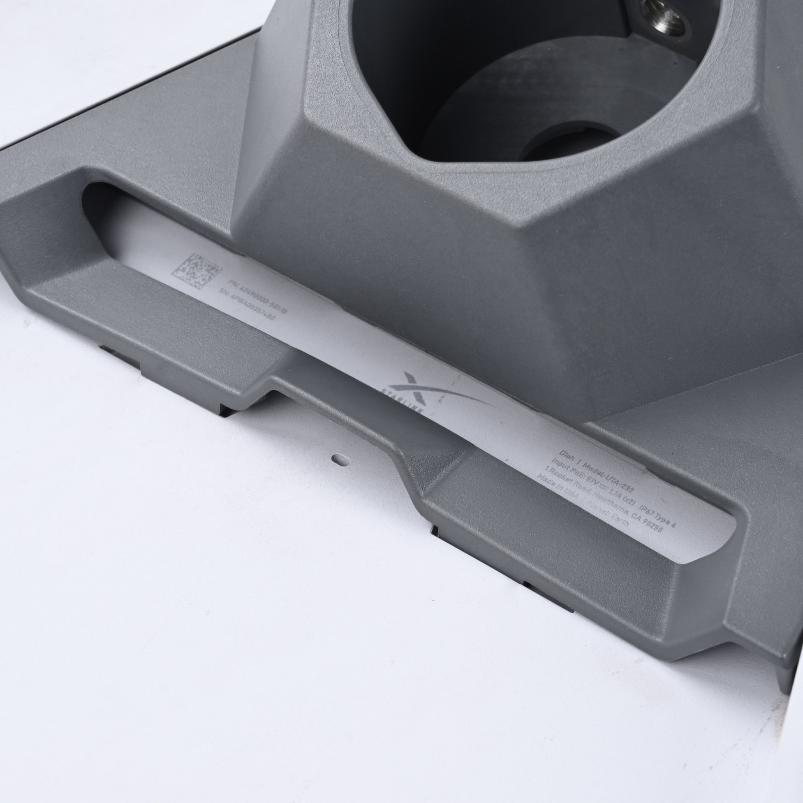 Yescom Starlink Gen3 Pipe Adapter for Pole Mounting Kit for Standard Dish V3