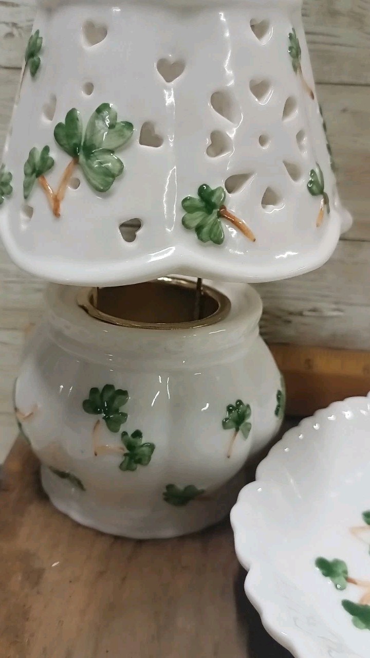 Shamrock Porcelain Tea Light 3 Piece And Small Tray Trinket Soap Dish Set