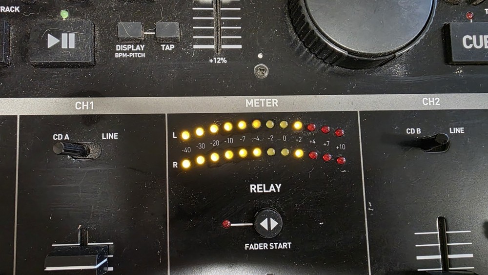 Numark CDMIX1 Professional Dual CD Mixing Console