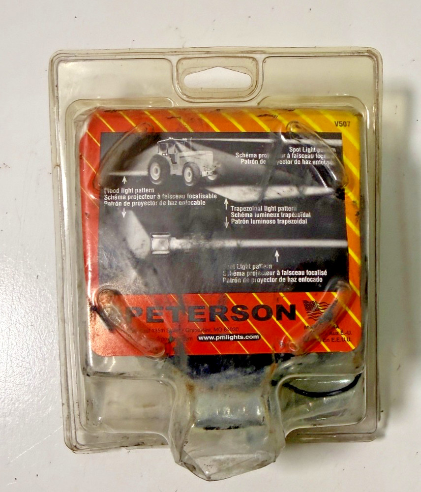 Peterson Tractor Implement Light Trapezoid/Flood Beam Patterns 12-Volt Part V507