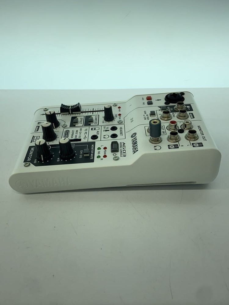 YAMAHA AG03 MIXER Used