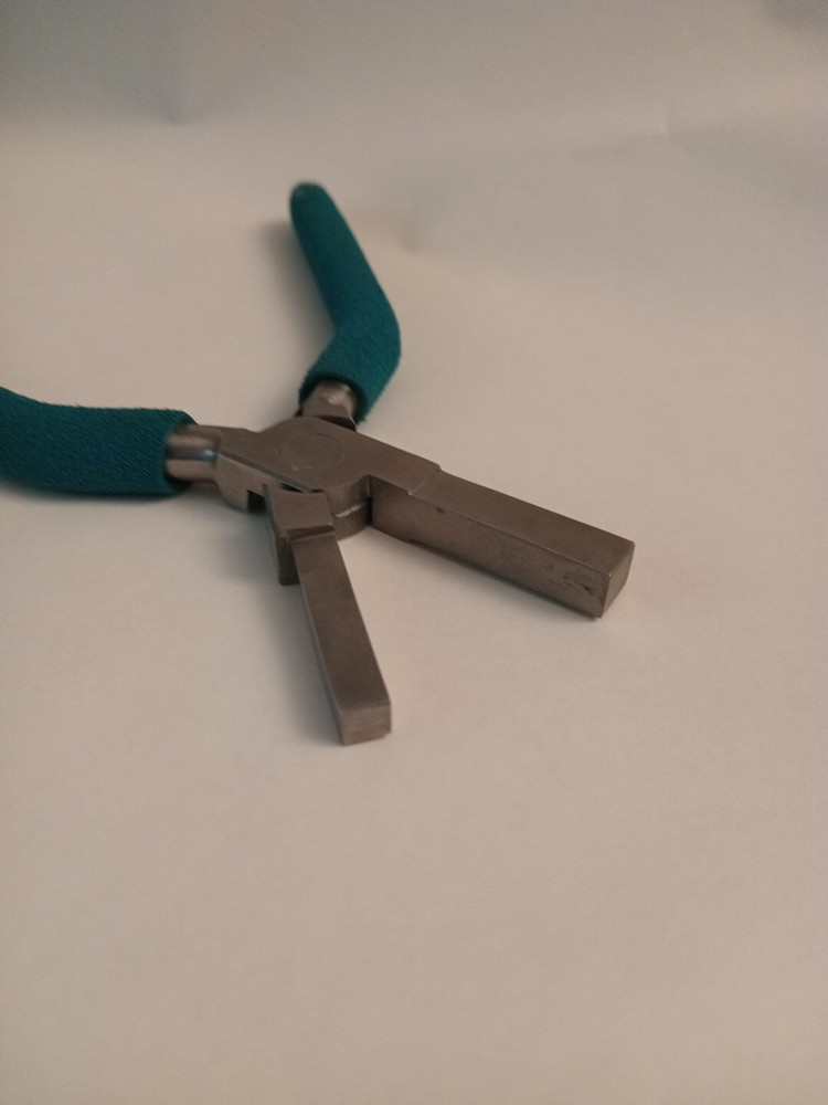 Wubbers Square Pliers