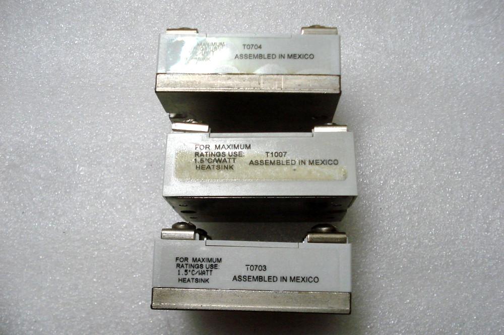 (Lot of 10) IDEC RSSAN-25A Solid State Relays