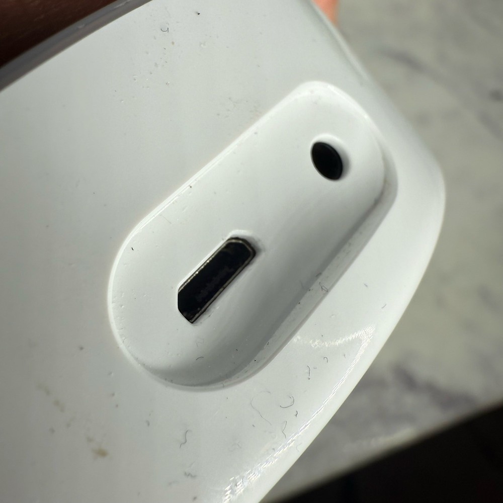 Amazon Echo Dot RS03QR Wireless Voice Controlled Alexa Enabled Smart Speaker