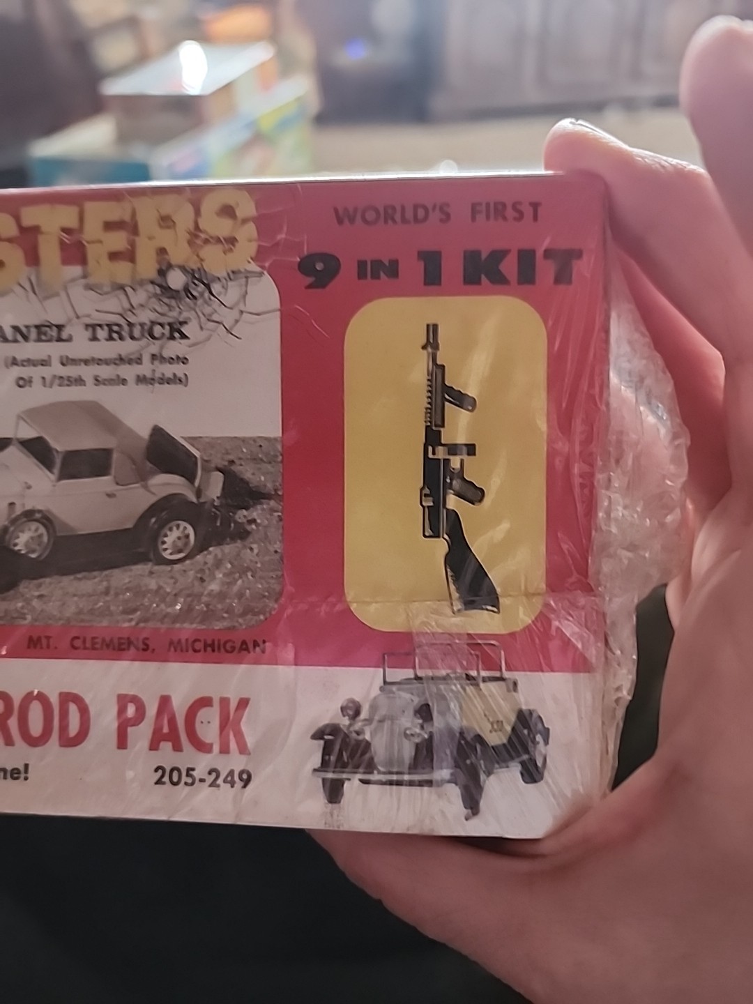 1960s ORIGINAL VINTAGE NOS, MIB.GANGBUSTERS 32 CHEVY CABRIOLET/PANEL TRUCK KIT