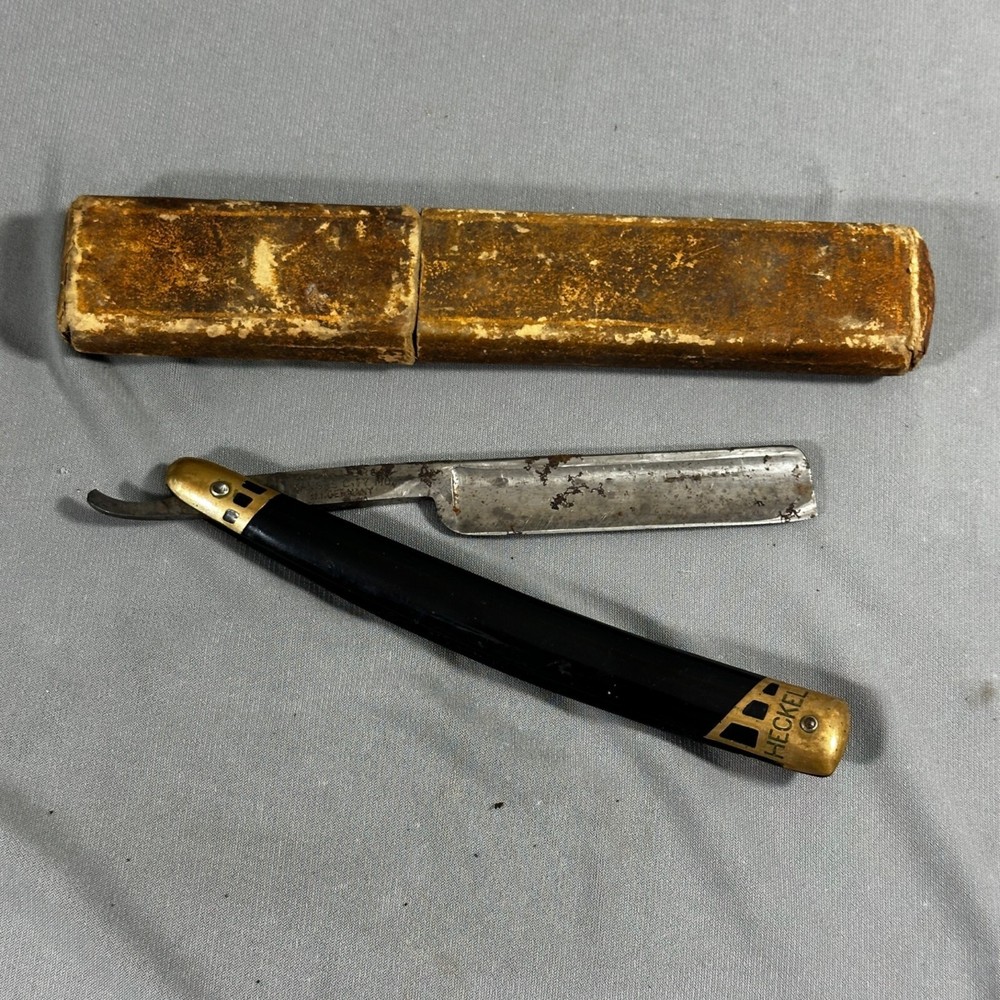 Vintage Heckel Straight Razor The Comer
