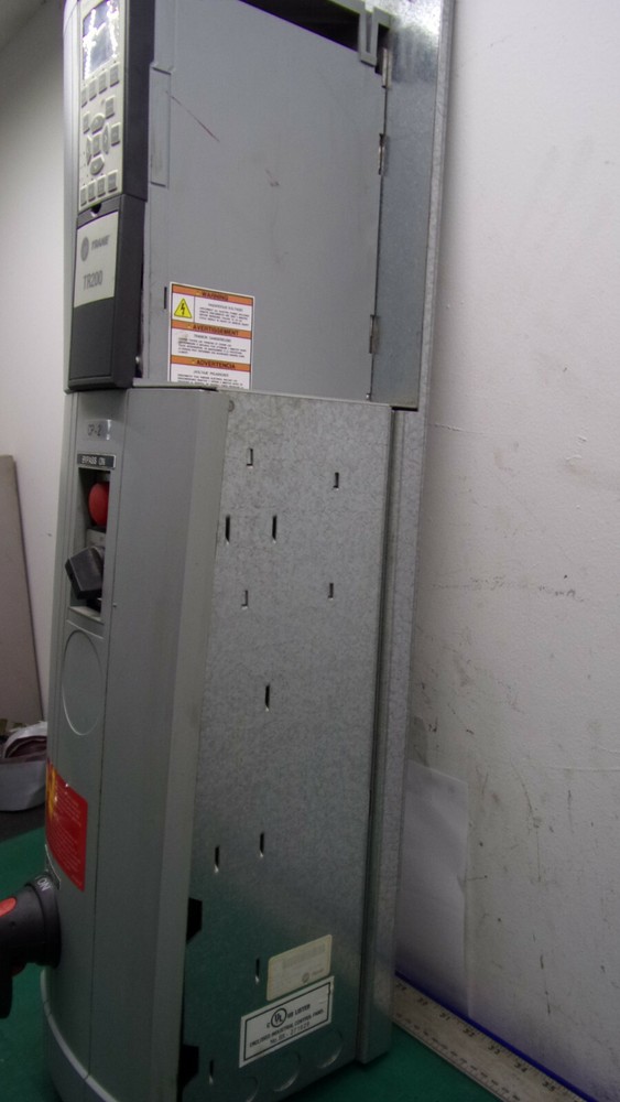 TRANE INDUSTRIAL CONTROL PANEL 174Z4574 WITH TR200