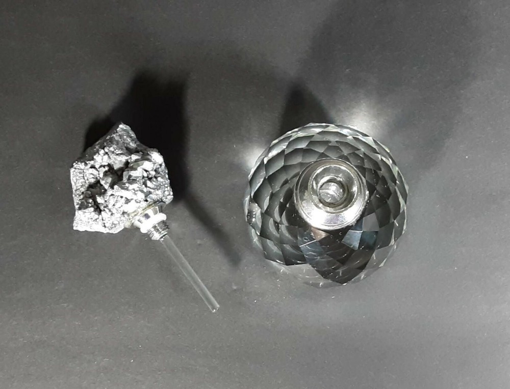 Perfume Bottle with Silver Agate Stopper