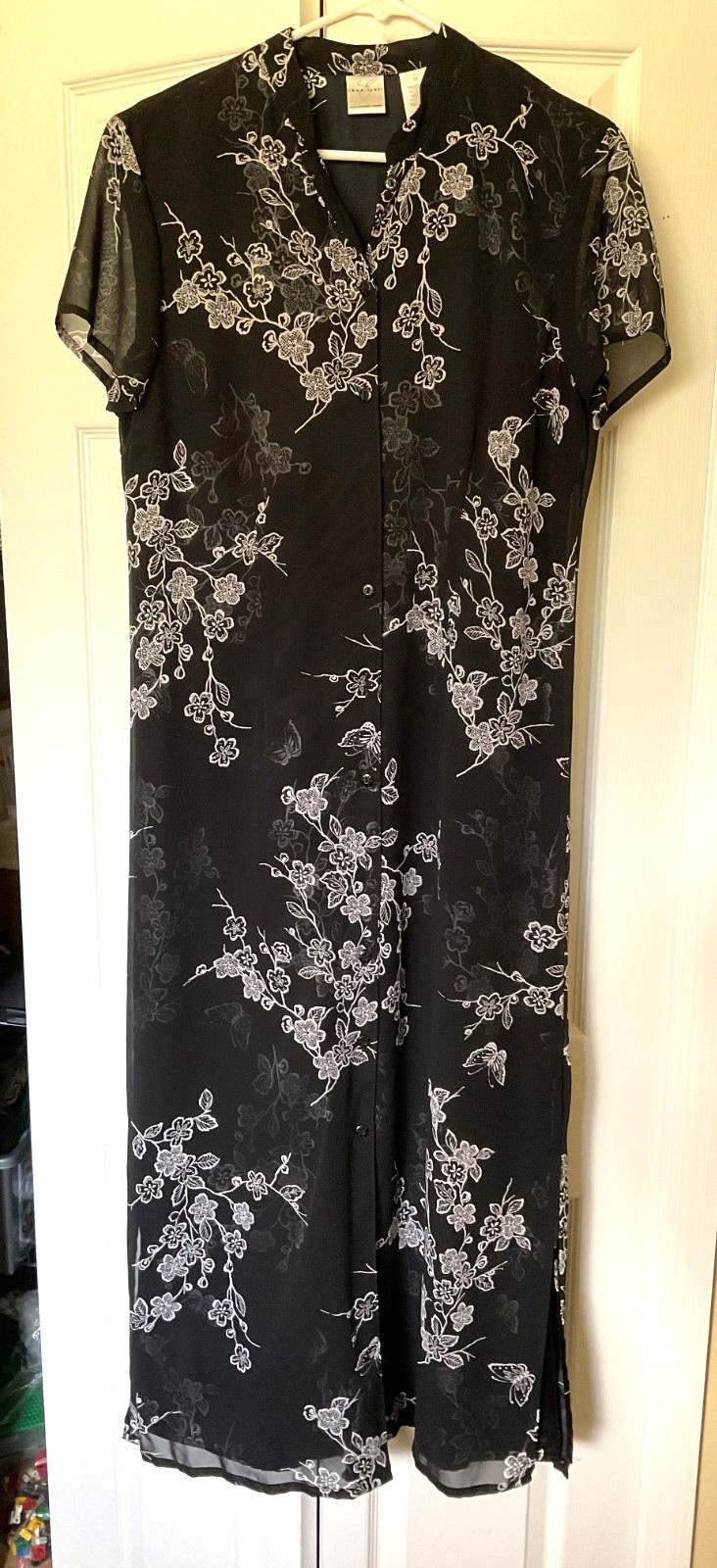 Beautiful! EMMA JAMES Liz Claiborne Womens Black White Floral  Maxi Dress Sz 12