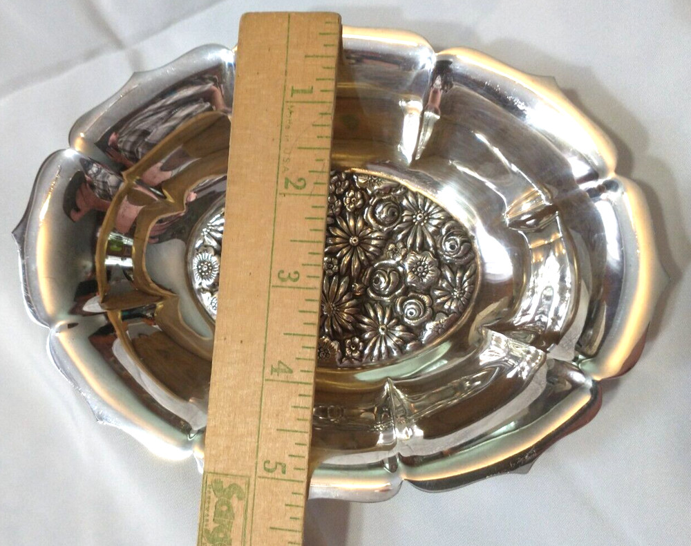 Vtg Towle EP Silver Plate Flower Bowl 3D Raised Flower Design Bottom, Small Bowl