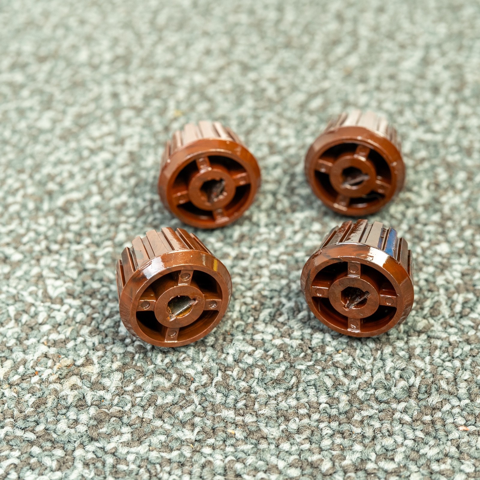 Midcentury Original PHILCO Radio Knobs 4pc 1940s-50s Bakelite 1/4" D Shaft