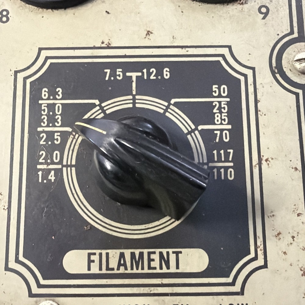 Superior Instruments tube tester model 1240 , used