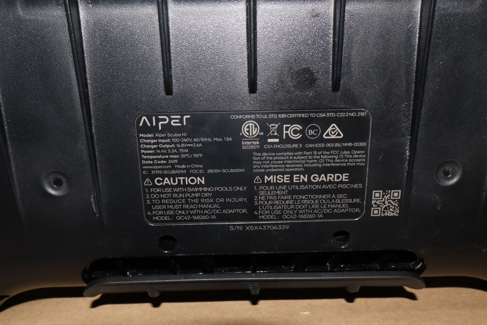 AIPER Scuba N1 Robotic Pool Vacuum Cleaner, Cordless, 2 Extra Brushes