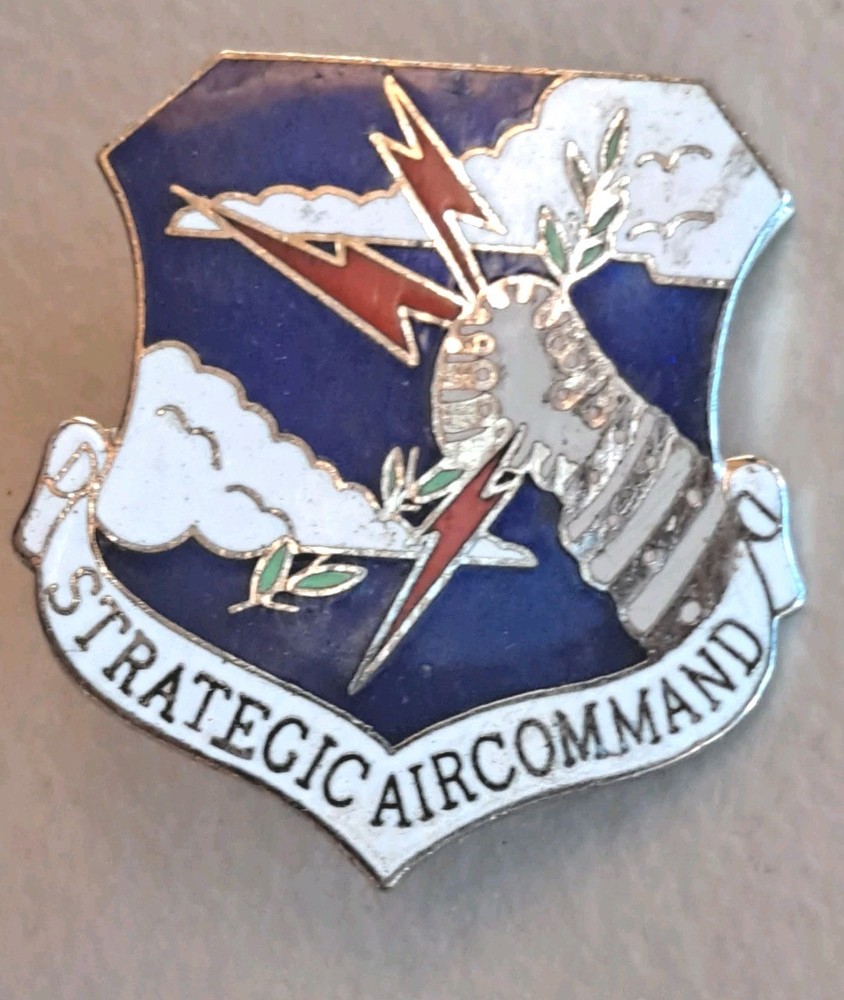 US Air Force Strategic Air Command Pin Badge