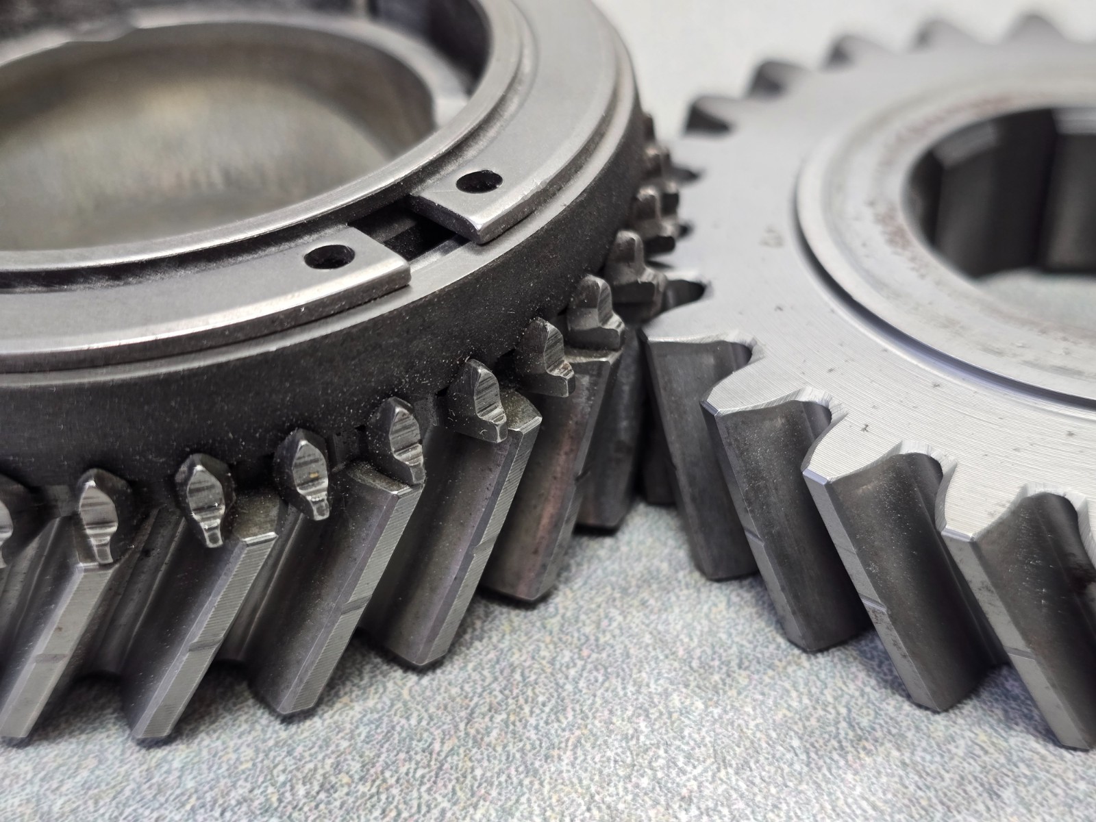 VERY NICE ORIGINAL PORSCHE 911 915 TRANSMISSION QQ 26:26 GEARSET #7855 NLA 74-86