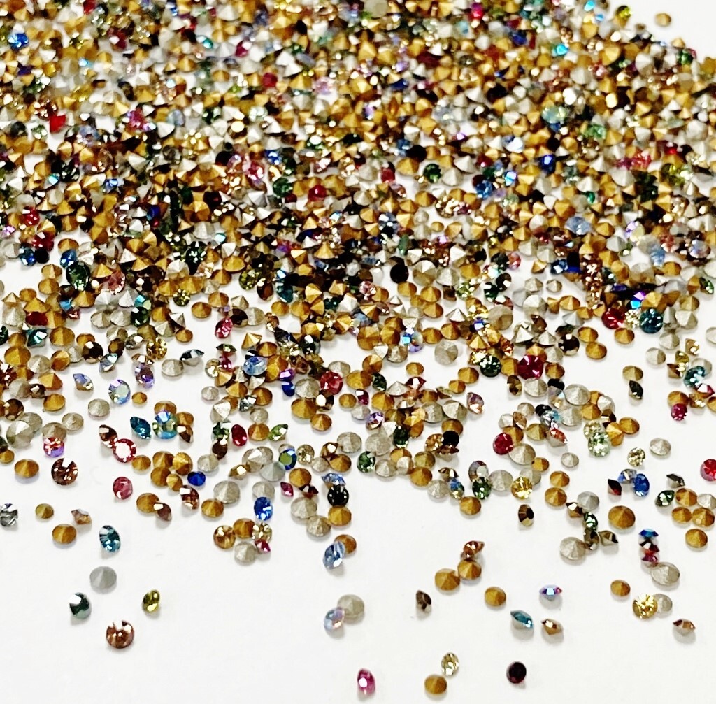 400 Vintage Swarovski Crystal 1mm. To 2mm. Tiny Rhinestones - Jewelry Repair J48