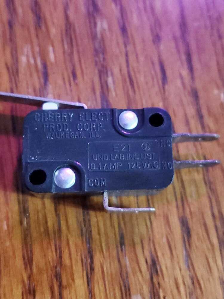 **VINTAGE**Cherry Electric E21 Micro Switch Long Arm .1 Amp 125VAC.