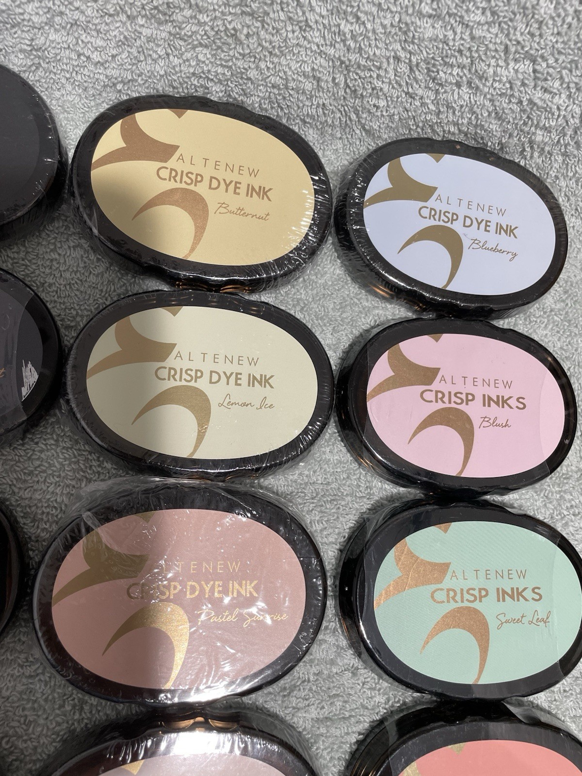 Altenew Crisp Dye Ink Pads Assorted Colors Stamping Embossing -LOT OF 43 COLORS!