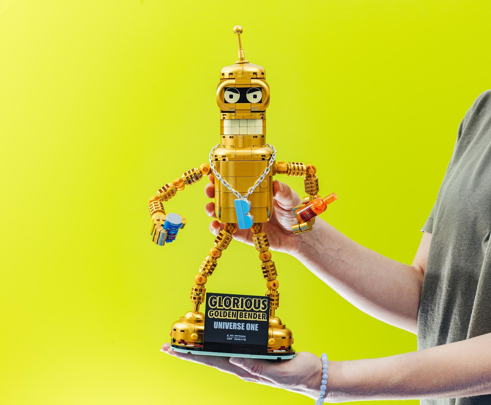 Brickcraft Futurama Glorious Golden Bender 396-Piece Building Kit