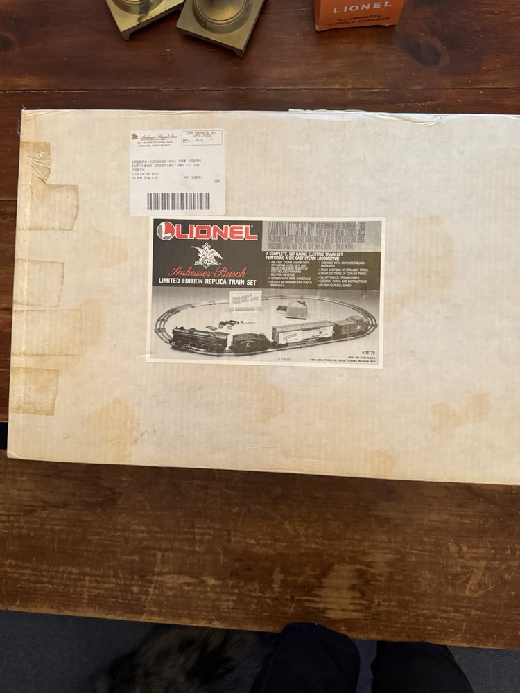 Lionel Train Set Complete Anheiser Busch Budweiser In Original Packaging