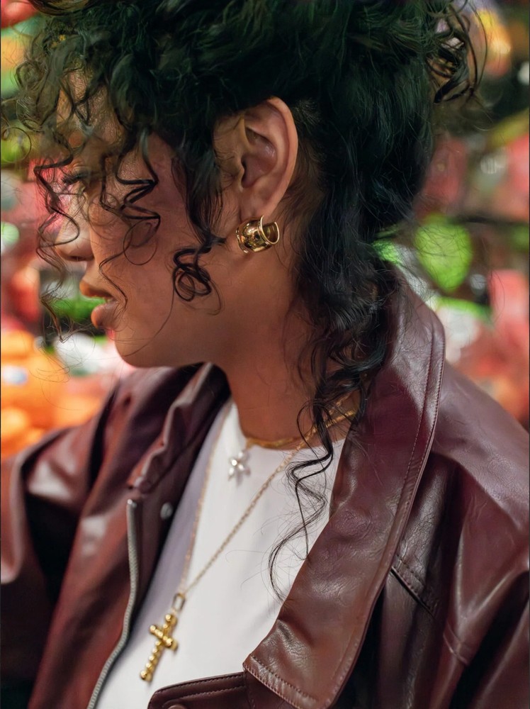 Julienne Hoops