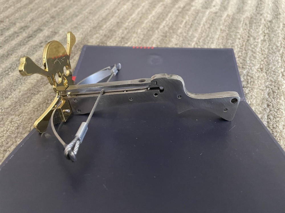 Uncommon Carry Mini Bowman Bow THE SKULL (missing trigger) but work!