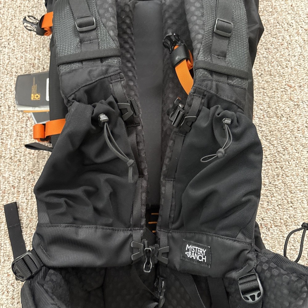 Mystery Ranch Bridger 35L Backpack Adjustable Frame Medium Black - NEW