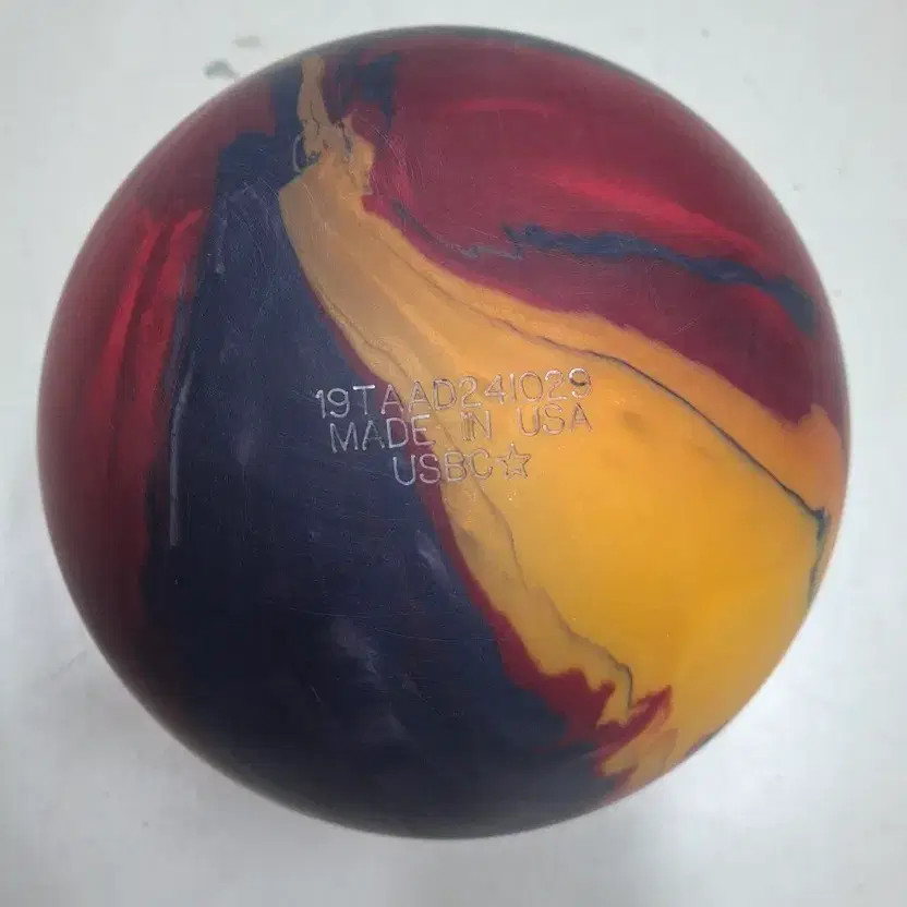 Storm Marvel Max Strike 15lb Hook Bowling Ball - Used