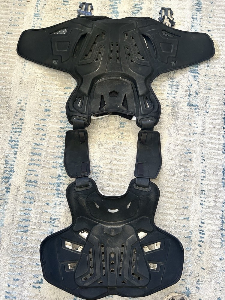 Leatt 4.5 Chest Protector Roost Guard White Size Large