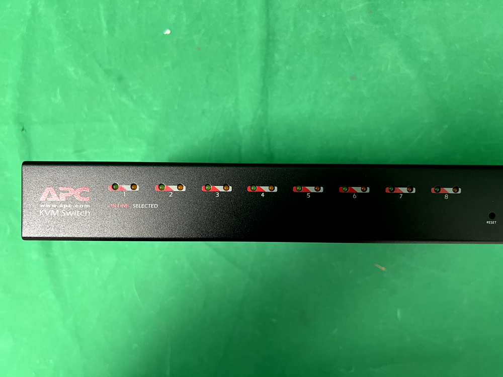 APC AP5201 8-Port High-Density KVM Switch *UNTESTED / PLEASE READ*