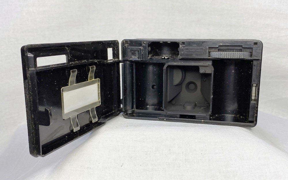 RARE Vintage PROMASTER SOLID STATE ELECTRONIC Camera.