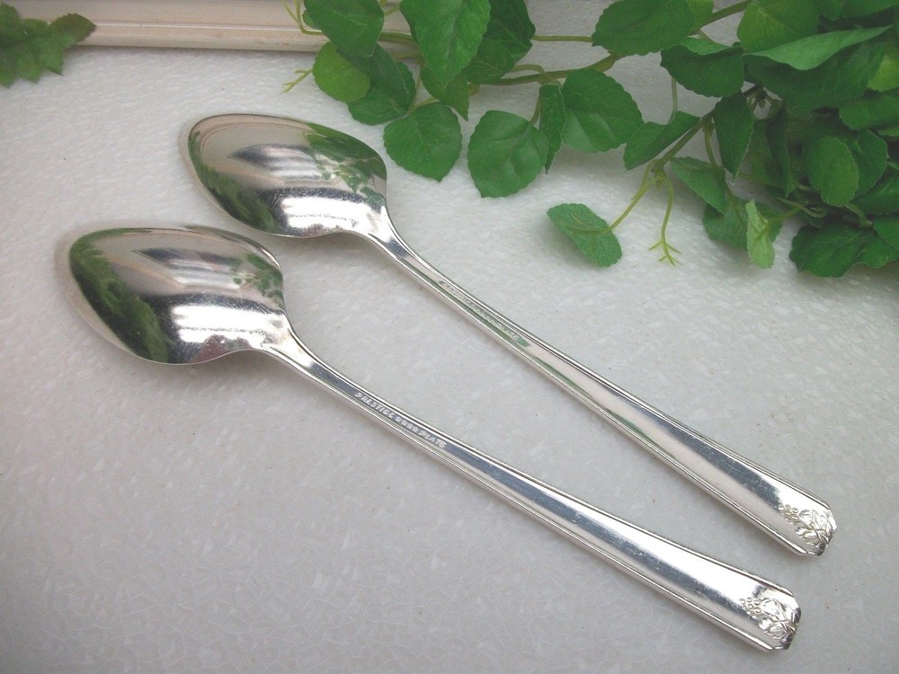 2 Oneida Prestige Plate BORDEAUX Silverplate Solid Serving Spoons 1945