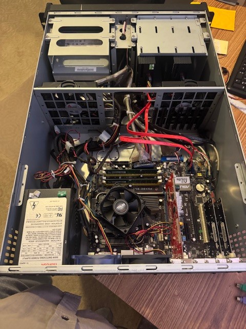 Cutomized X86 based Linux Suse10.1 Server system w/ 2 Raid drives in 4U Chassis