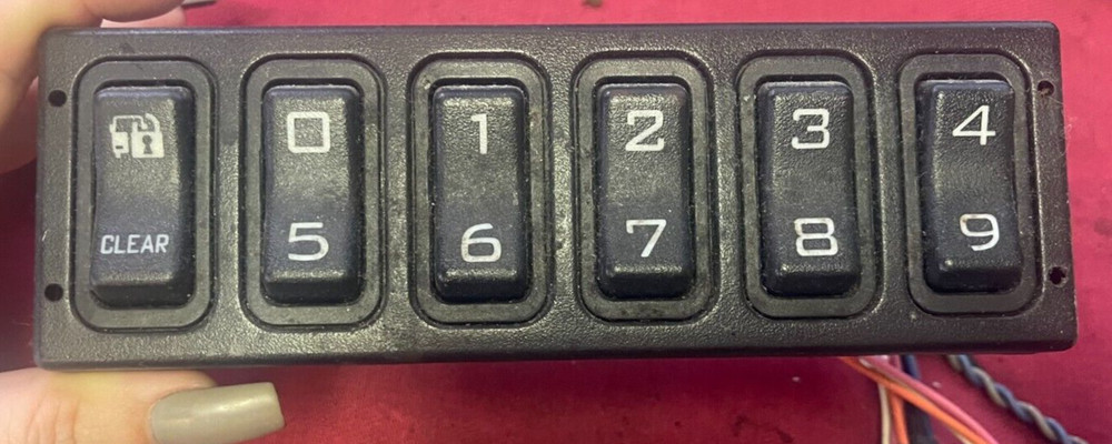 International PROSTAR SWITCH PANEL Dash Panel - 2600384C91, 32237-101