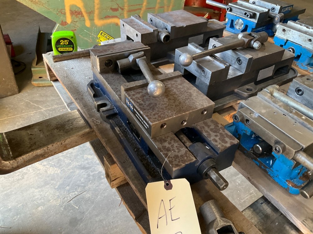 Te-Co Pws-6900 6" Machine Vise With Fixed Base HEHAE43