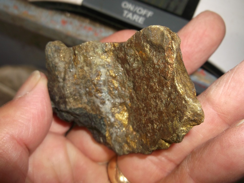 Gold, silver, copper, 133 grams samples ,ore high grade .