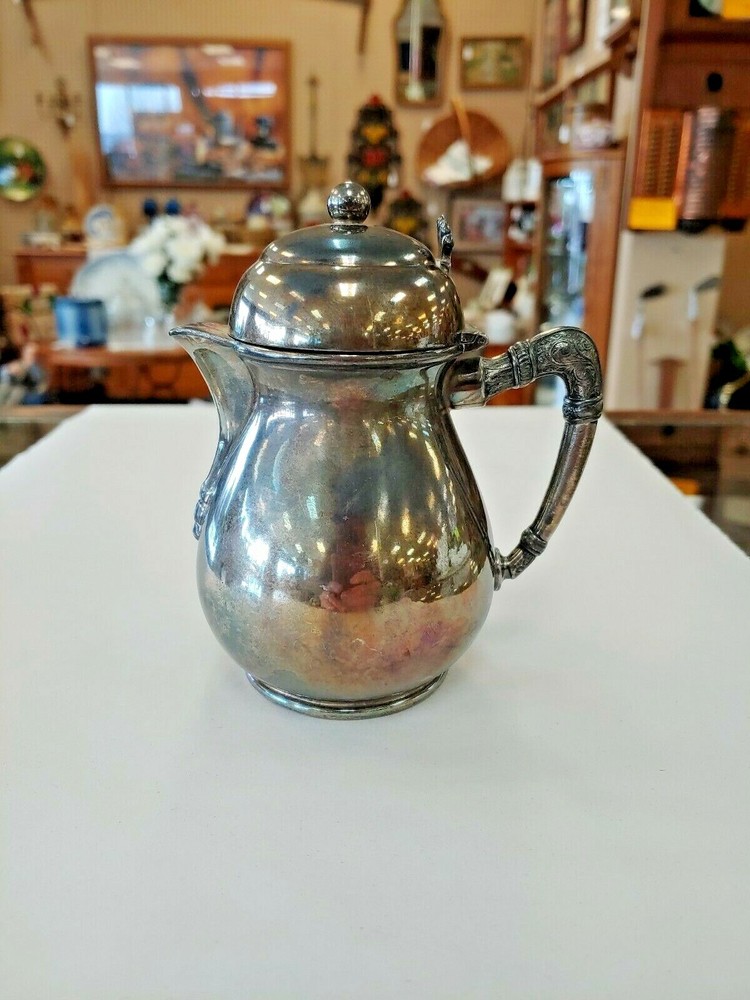ANTIQUE WILCOX SILVERPLATE SYRUP PITCHER