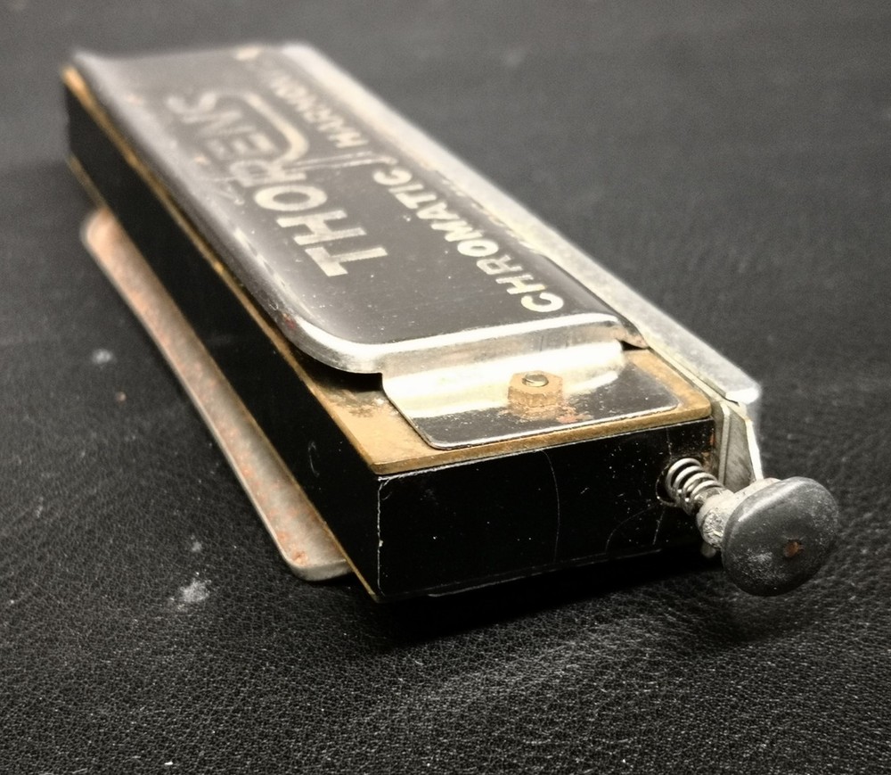 Thorens Professional Chromatic Harmonica No. 10 Vintage