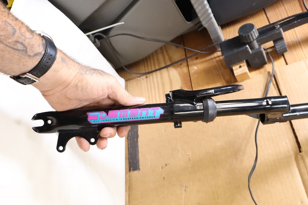 element front fork suspension